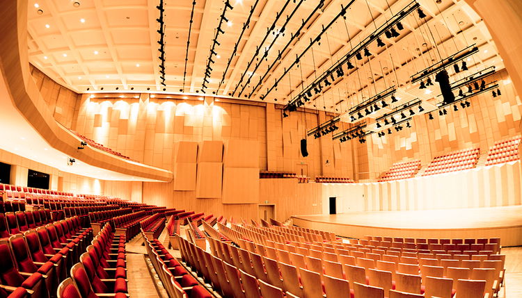 Aram Nuri Arts Center